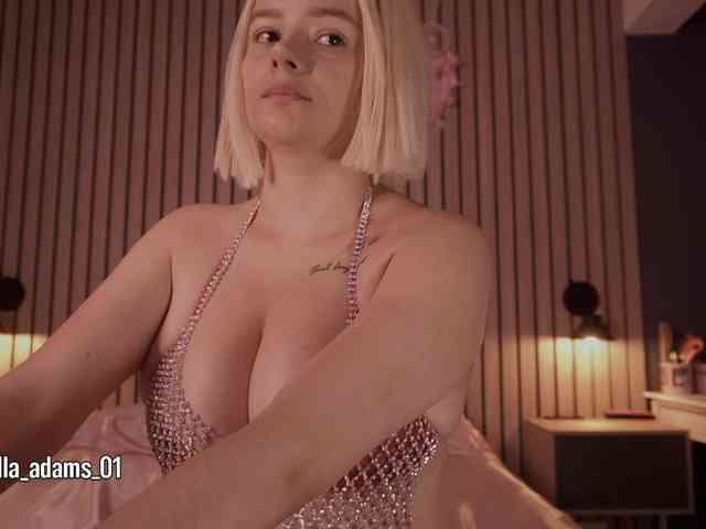 bella-adams webcam