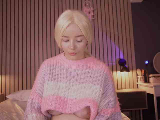 bella-adams webcam