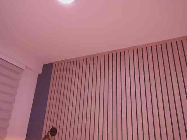bella-adams webcam