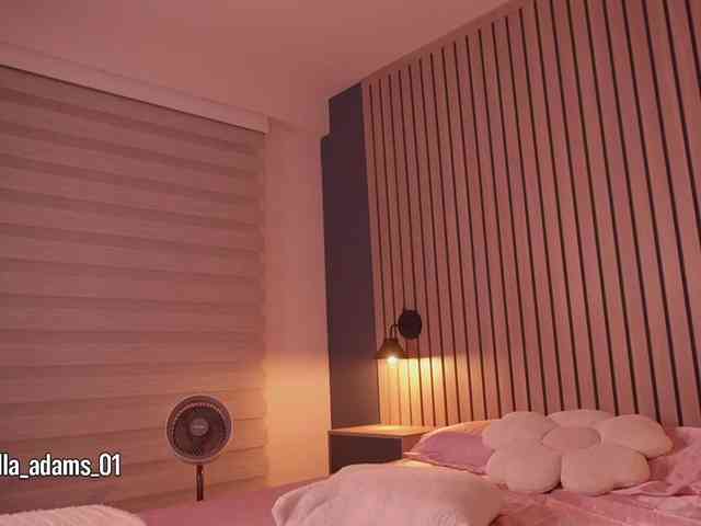 bella-adams webcam