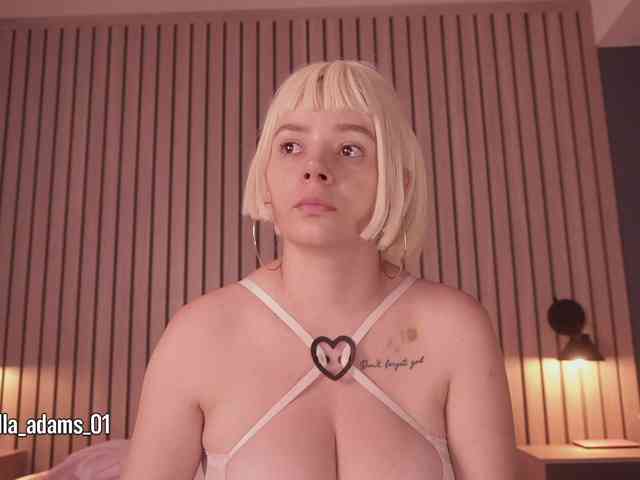 bella-adams webcam