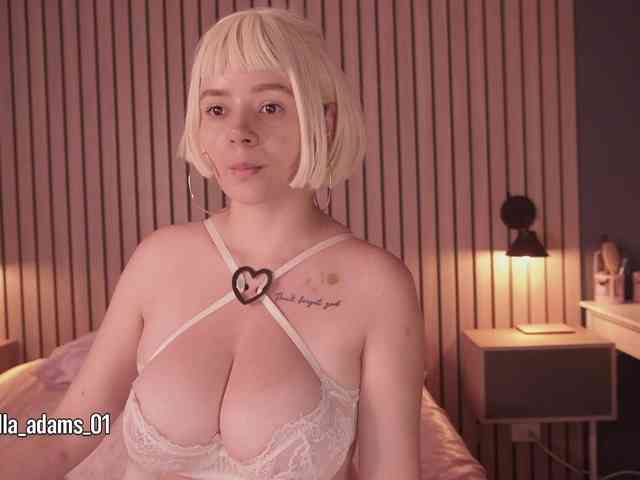 bella-adams webcam