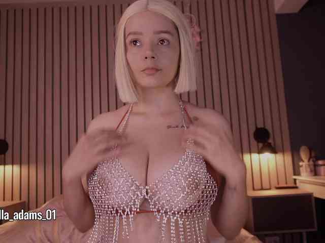 Modelo: bella-adams