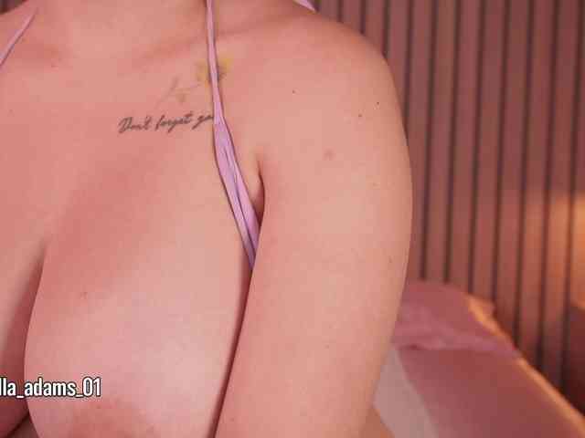 bella-adams webcam