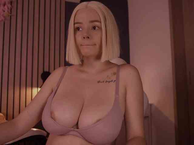 Modelo: bella-adams