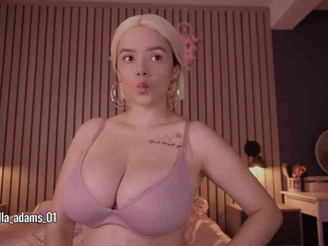 bella-adams webcam