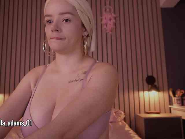 bella-adams webcam