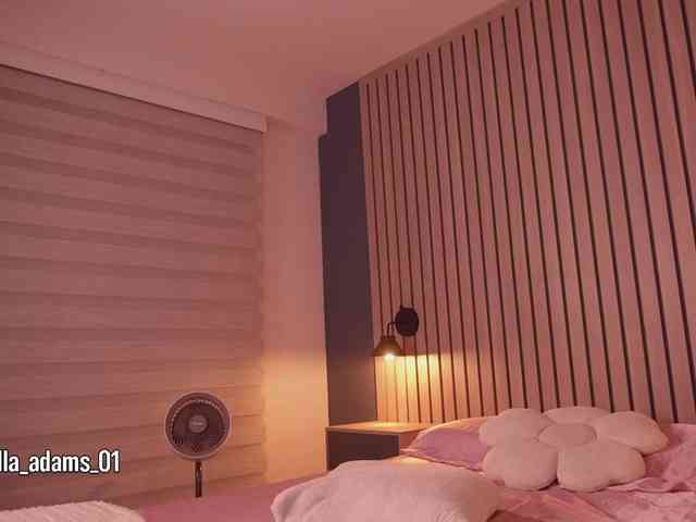 bella-adams webcam