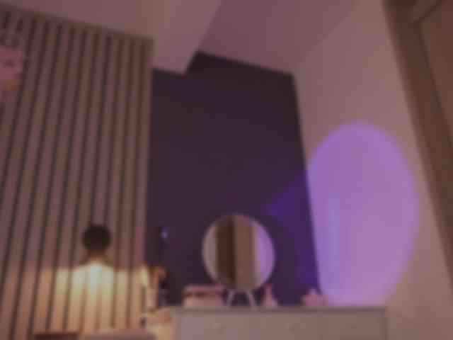 bella-adams webcam