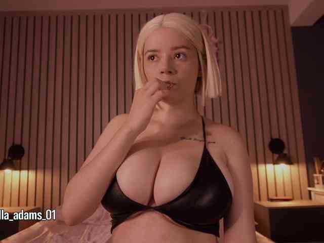 Modelo: bella-adams