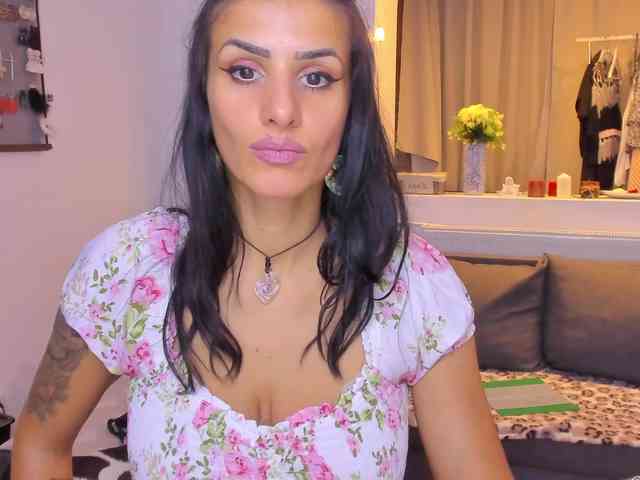 Milfchelle webcam