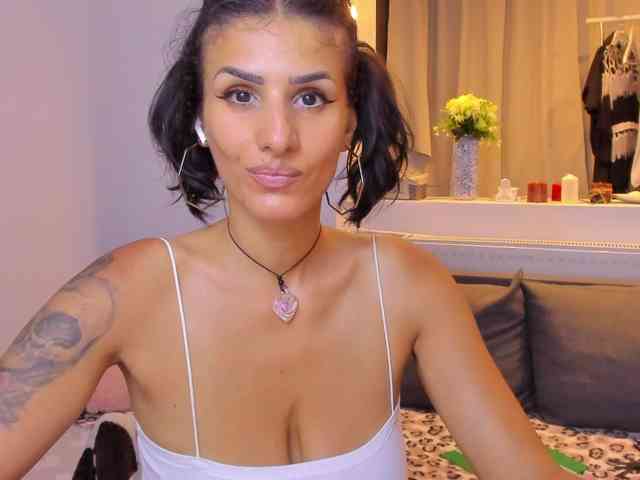 Milfchelle webcam