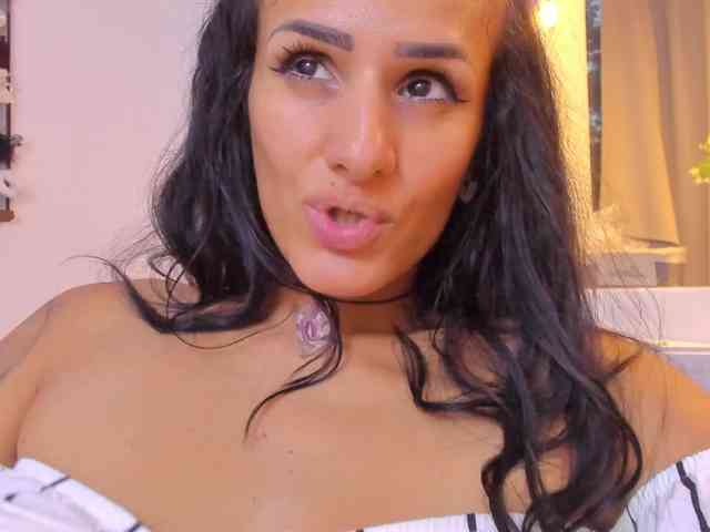 Milfchelle webcam