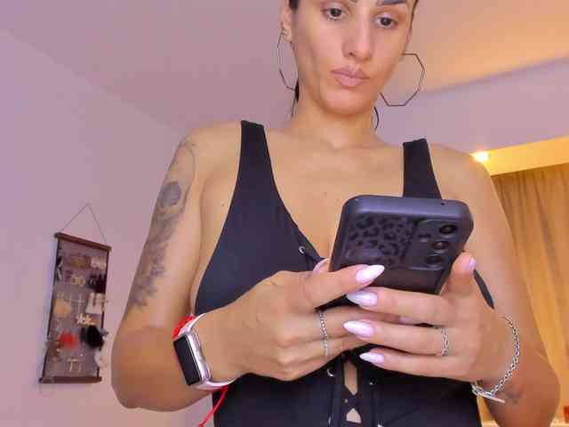 Milfchelle webcam