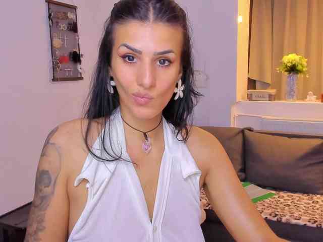 Milfchelle webcam