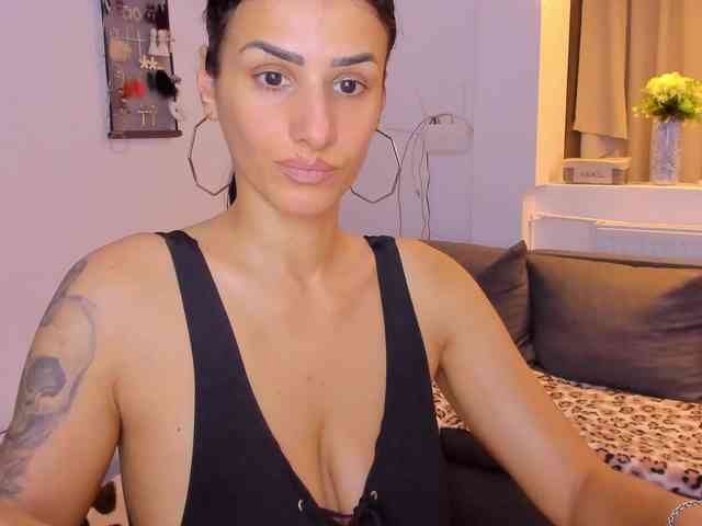 Milfchelle webcam