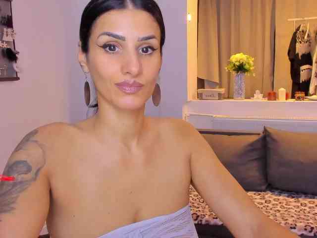 Milfchelle webcam