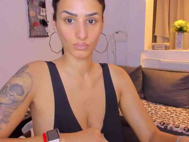 Milfchelle webcam