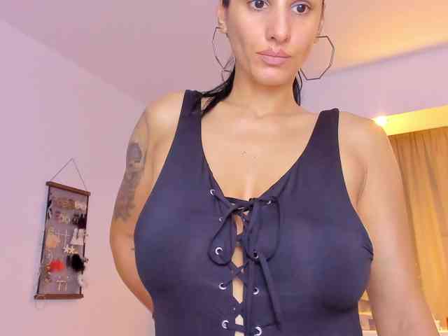 Milfchelle webcam