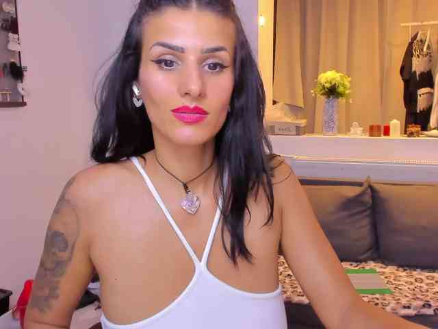 Milfchelle webcam
