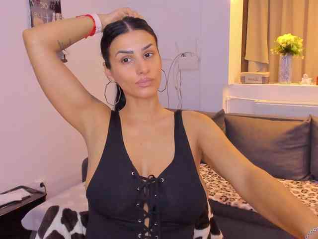 Milfchelle webcam