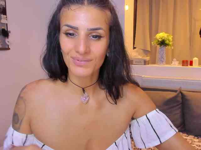 Milfchelle webcam