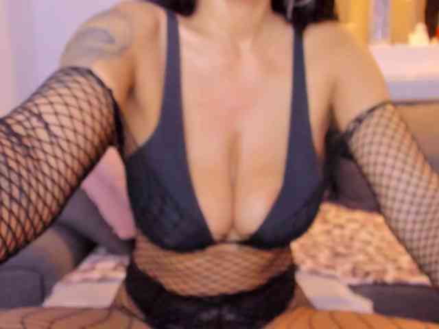 Milfchelle webcam