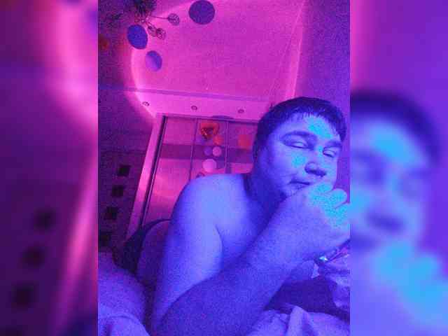 Marat-Arbat Live Webcam on BongaCams
