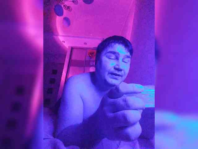 Marat-Arbat Live Webcam on BongaCams
