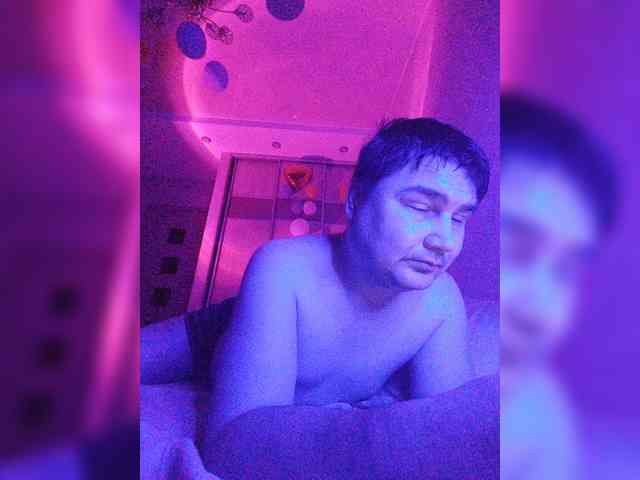 Marat-Arbat Live Webcam on BongaCams