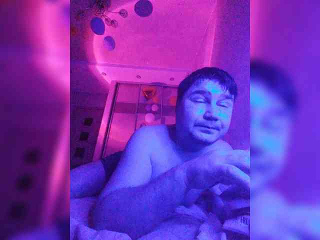 Marat-Arbat Live Webcam on BongaCams