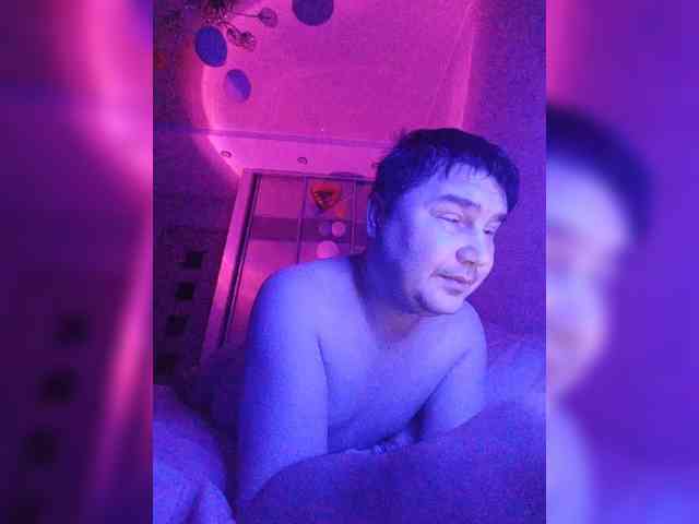 Marat-Arbat Live Webcam on BongaCams