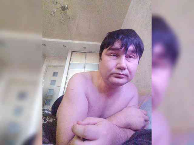 Marat-Arbat Live Webcam on BongaCams
