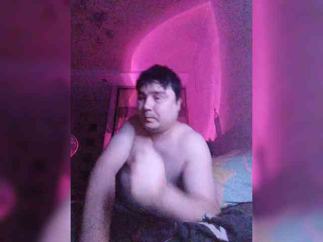 Marat-Arbat Live Webcam on BongaCams