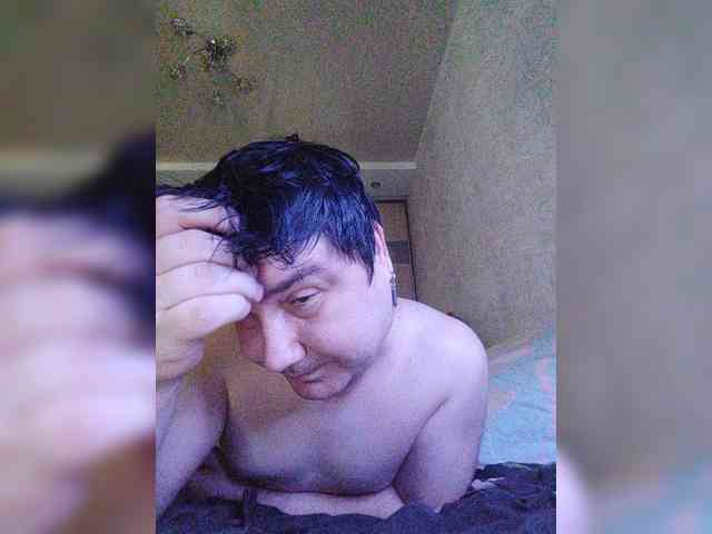Marat-Arbat Live Webcam on BongaCams