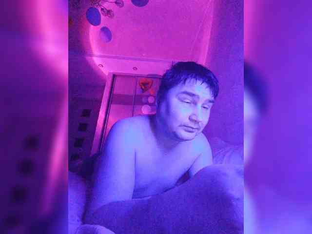 Marat-Arbat Live Webcam on BongaCams