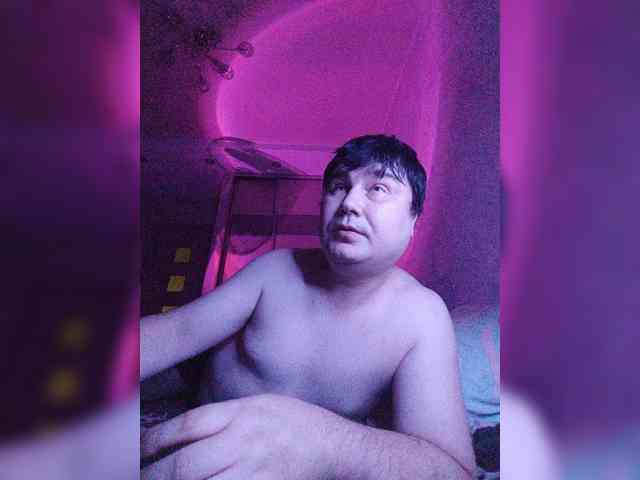 Marat-Arbat Live Webcam on BongaCams