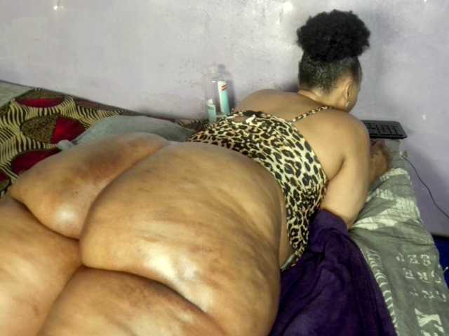 Big-Ass-Wilma live cam preview