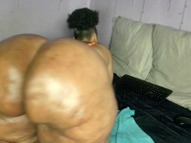 Big-Ass-Wilma live cam on BongaCams