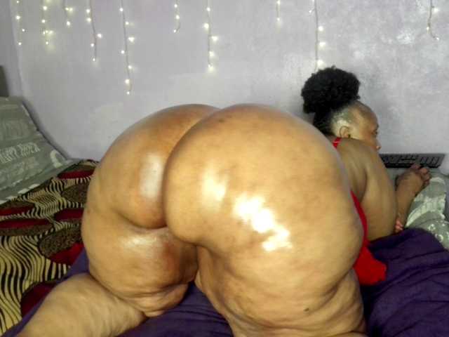 Big-Ass-Wilma, en vivo ahora en BongaCams