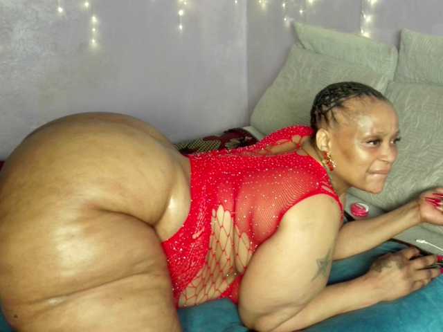 Big-Ass-Wilma live cam on BongaCams