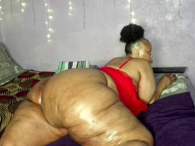 Big-Ass-Wilma live cam on BongaCams