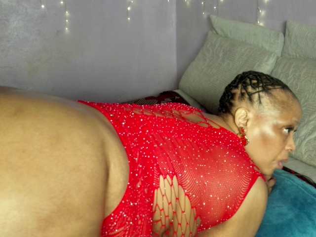 Big-Ass-Wilma live cam on BongaCams
