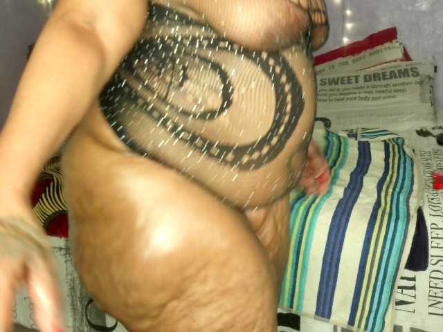 Big-Ass-Wilma live cam on BongaCams