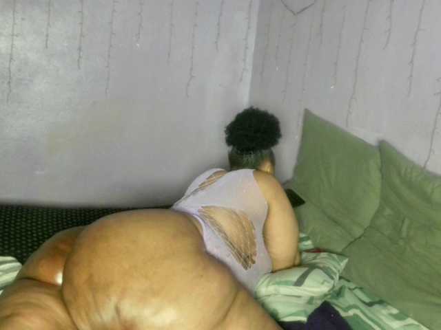 Big-Ass-Wilma live cam on BongaCams