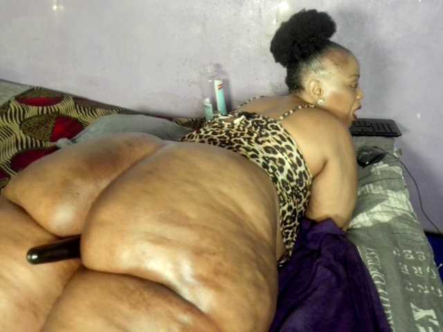 Big-Ass-Wilma live cam preview