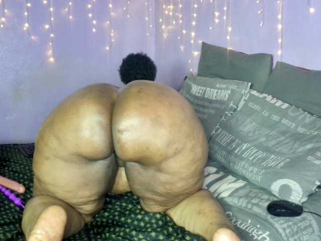 Big-Ass-Wilma live cam on BongaCams