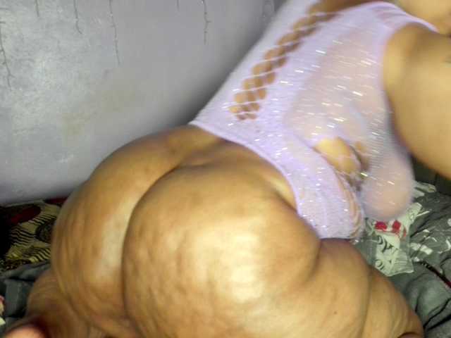 Big-Ass-Wilma live cam on BongaCams