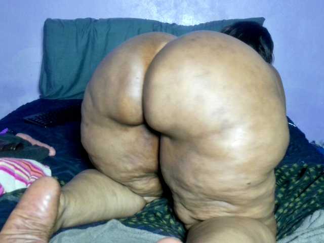 Big-Ass-Wilma's BongaCams show and profile