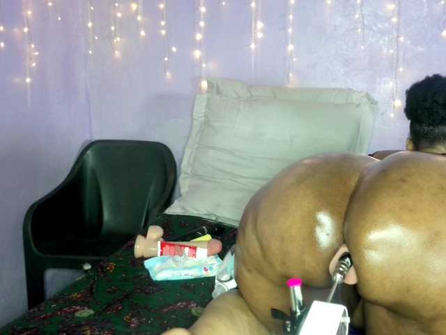 Big-Ass-Wilma live cam on BongaCams